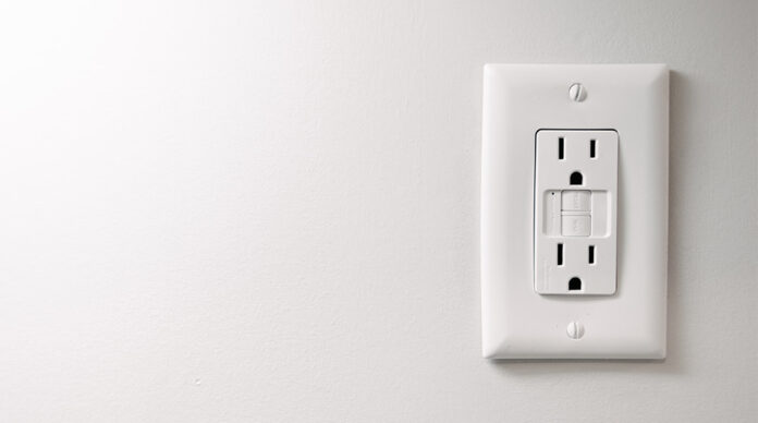 electrical outlet safety tips